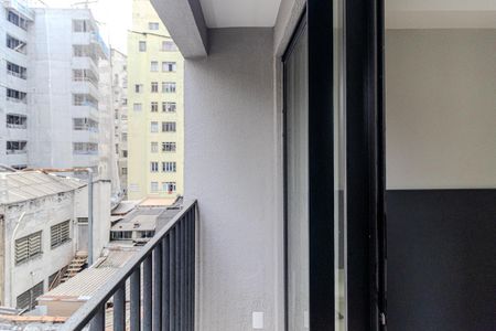 Varanda de kitnet/studio para alugar com 1 quarto, 20m² em Campos Elíseos, São Paulo