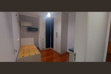 Casa à venda com 3 quartos, 249m² em Jardim Las Vegas, Santo André