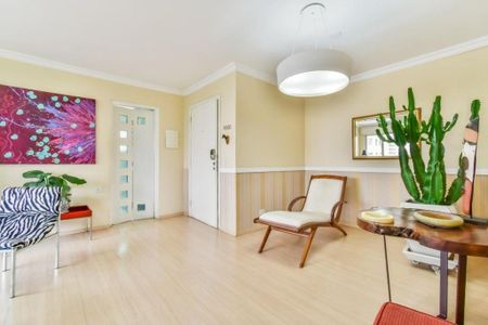 Foto 02 de apartamento para alugar com 3 quartos, 105m² em Cerqueira César, São Paulo