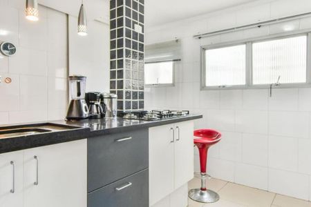 Foto 05 de apartamento para alugar com 3 quartos, 105m² em Cerqueira César, São Paulo