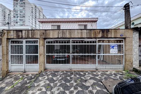Casa para alugar com 400m², 5 quartos e 4 vagas Casa para alugar com 400m², 5 quartos e 4 vagasFachada