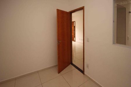Apartamento para alugar com 42m², 2 quartos e sem vaga