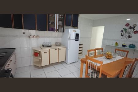 Casa à venda com 3 quartos, 166m² em Jardim Palermo, São Bernardo do Campo