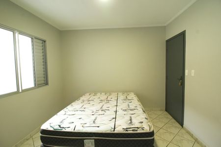 Casa à venda com 163m², 2 quartos e 2 vagas Casa à venda com 163m², 2 quartos e 2 vagasSuite