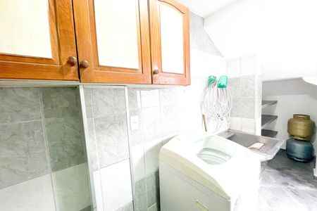 Casa à venda com 163m², 2 quartos e 2 vagas Casa à venda com 163m², 2 quartos e 2 vagasLavanderia