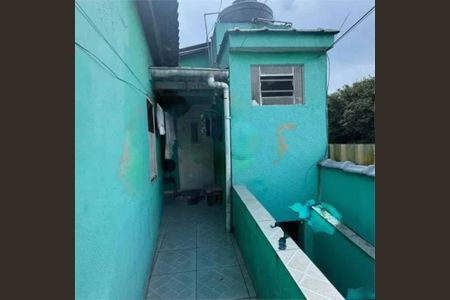 Casa à venda com 4 quartos, 434m² em Parque Maria Domitila, São Paulo