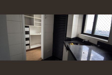 Apartamento à venda com 207m², 3 quartos e 3 vagas