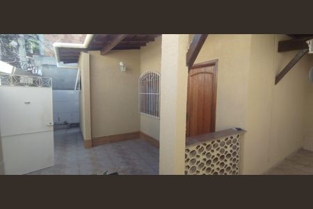 Casa para alugar com 2 quartos, 56m² em Marechal Hermes, Rio de Janeiro