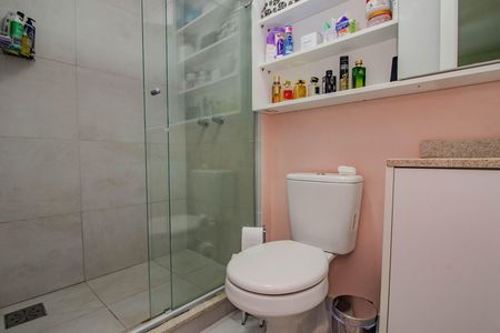 Apartamento à venda com 65m², 2 quartos e 1 vaga Apartamento à venda com 65m², 2 quartos e 1 vagaBanheiro da Suíte