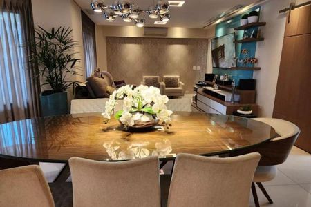 Apartamento à venda com 162m², 3 quartos e 4 vagas