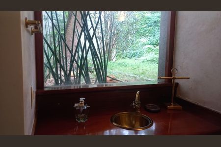 Casa à venda com 5 quartos, 798m² em Jardim Leonor, São Paulo