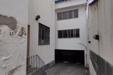 Casa à venda com 7 quartos, 310m² em Liberdade, São Paulo