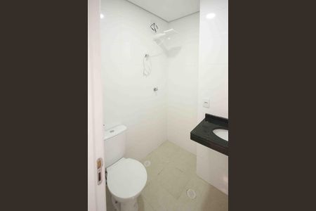 Banheiro de kitnet/studio para alugar com 1 quarto, 30m² em Chácara Califórnia, São Paulo