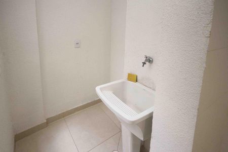 Studio para alugar com 30m², 1 quarto e sem vaga Studio para alugar com 30m², 1 quarto e sem vagaÁrea de Serviço