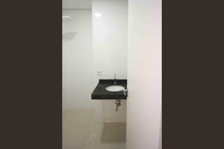 Studio para alugar com 30m², 1 quarto e sem vaga Studio para alugar com 30m², 1 quarto e sem vagaBanheiro