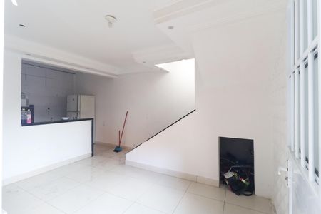 Casa para alugar com 50m², 3 quartos e sem vaga