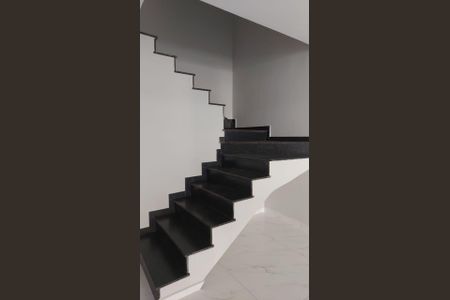 Casa à venda com 3 quartos, 104m² em Vila Medeiros, São Paulo