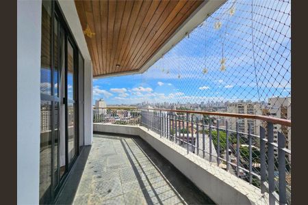 Apartamento à venda com 214m², 4 quartos e 3 vagas