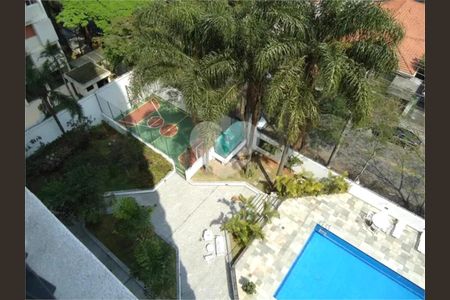 Apartamento à venda com 214m², 4 quartos e 3 vagas