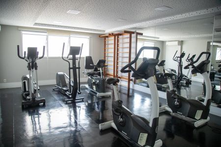 Studio para alugar com 38m², 1 quarto e 1 vaga Studio para alugar com 38m², 1 quarto e 1 vagaAcademia