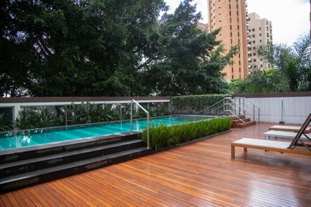 Studio para alugar com 38m², 1 quarto e 1 vaga Studio para alugar com 38m², 1 quarto e 1 vagaPiscina