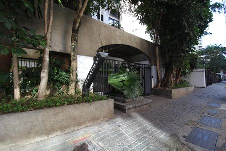 Apartamento à venda com 57m², 1 quarto e 1 vagaFachada