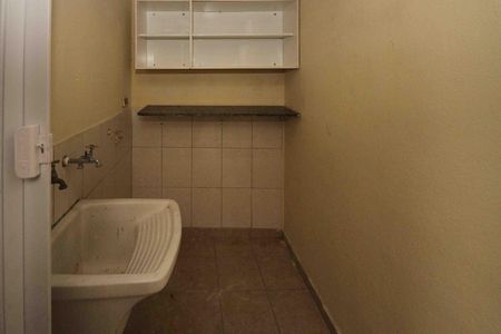 Casa para alugar com 70m², 2 quartos e 3 vagas Casa para alugar com 70m², 2 quartos e 3 vagasÁrea de Serviço