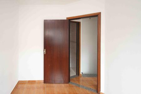 Casa para alugar com 70m², 2 quartos e 3 vagas