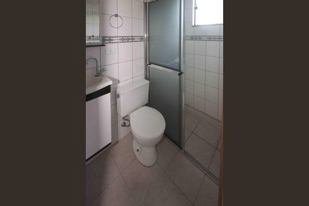 Casa para alugar com 70m², 2 quartos e 3 vagas Casa para alugar com 70m², 2 quartos e 3 vagasBanheiro da Suite