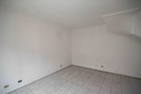 Casa para alugar com 70m², 2 quartos e 3 vagas Casa para alugar com 70m², 2 quartos e 3 vagasSala