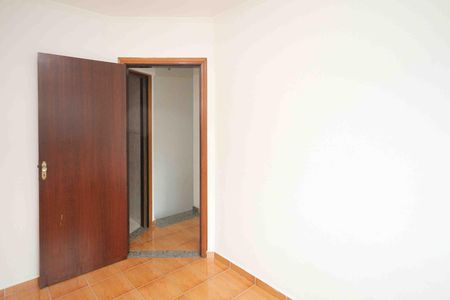 Casa para alugar com 70m², 2 quartos e 3 vagas