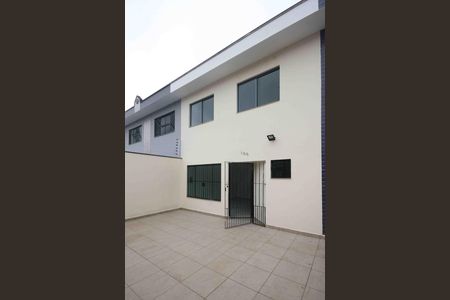 Casa para alugar com 70m², 2 quartos e 3 vagas Casa para alugar com 70m², 2 quartos e 3 vagasGaragem