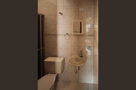 Casa para alugar com 70m², 2 quartos e 3 vagas Casa para alugar com 70m², 2 quartos e 3 vagasBanheiro