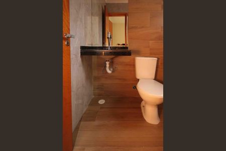 Casa para alugar com 116m², 3 quartos e 4 vagasBanheiro da Suite 02