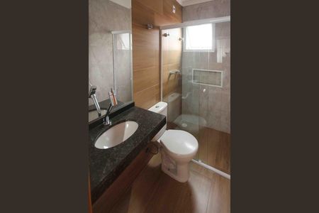 Casa para alugar com 116m², 3 quartos e 4 vagasBanheiro da Suite