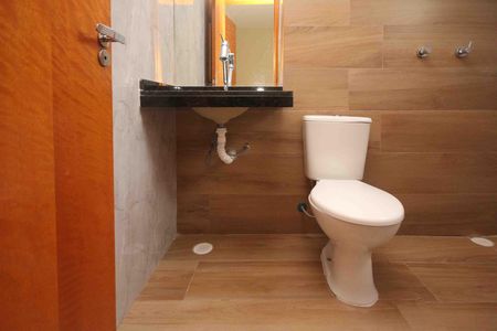 Casa para alugar com 116m², 3 quartos e 4 vagasBanheiro da Suite 02