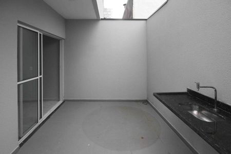 Casa para alugar com 116m², 3 quartos e 4 vagasQuintal