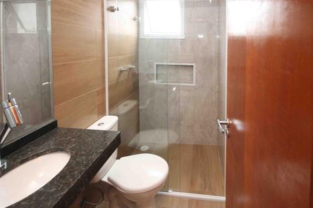 Casa para alugar com 116m², 3 quartos e 4 vagasBanheiro da Suite