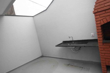 Casa para alugar com 116m², 3 quartos e 4 vagasQuintal
