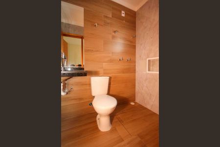 Casa para alugar com 116m², 3 quartos e 4 vagasBanheiro da Suite 02