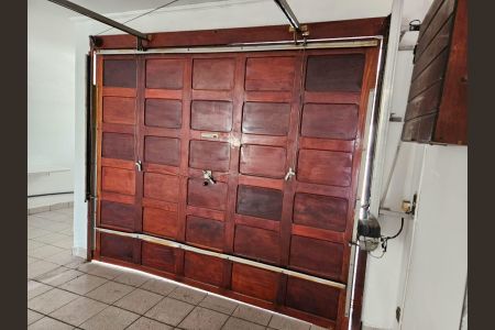 Casa à venda com 130m², 3 quartos e 4 vagas Casa à venda com 130m², 3 quartos e 4 vagasÁrea Comum