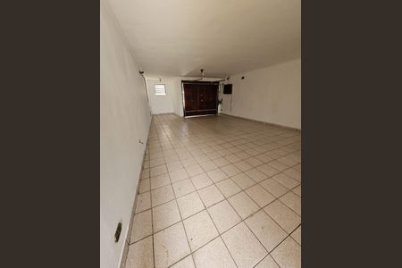 Casa à venda com 130m², 3 quartos e 4 vagas Casa à venda com 130m², 3 quartos e 4 vagasGaragem