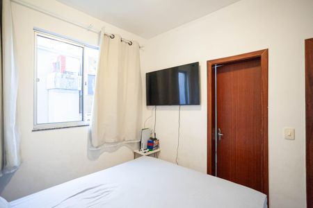 Casa de condomínio à venda com 58m², 2 quartos e 1 vaga Casa de condomínio à venda com 58m², 2 quartos e 1 vagaSuíte