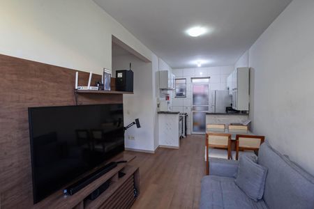 Casa de condomínio à venda com 58m², 2 quartos e 1 vaga Casa de condomínio à venda com 58m², 2 quartos e 1 vagaSala