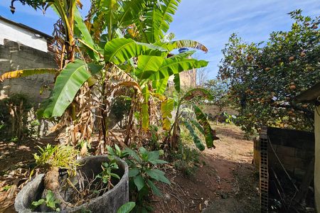 Casa à venda com 64m², 2 quartos e 1 vaga