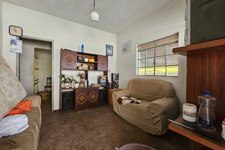 Casa à venda com 64m², 2 quartos e 1 vaga