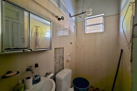 Casa à venda com 64m², 2 quartos e 1 vaga