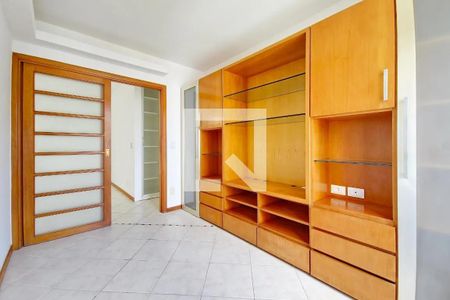 Apartamento para alugar com 126m², 3 quartos e 2 vagas Apartamento para alugar com 126m², 3 quartos e 2 vagasQuarto