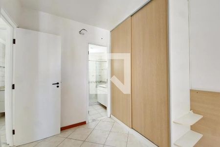 Apartamento para alugar com 126m², 3 quartos e 2 vagas Apartamento para alugar com 126m², 3 quartos e 2 vagasQuarto