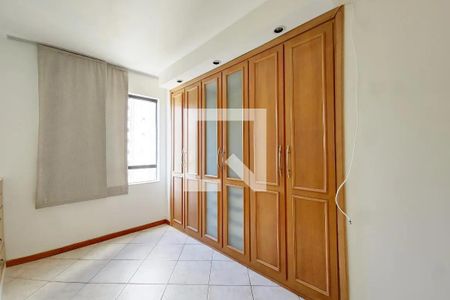 Apartamento para alugar com 126m², 3 quartos e 2 vagas Apartamento para alugar com 126m², 3 quartos e 2 vagasQuarto